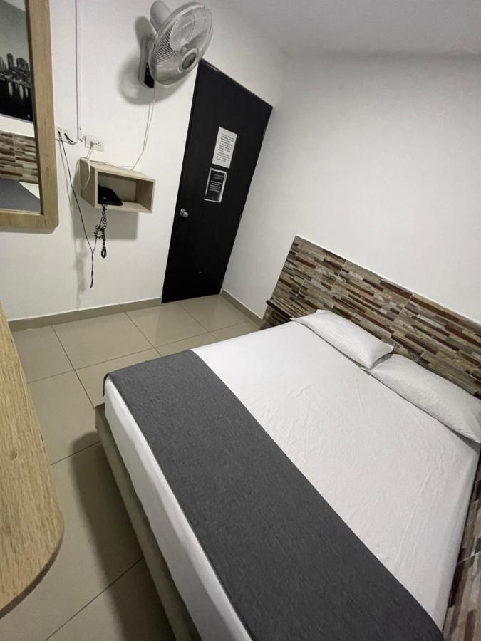 Hotel Select Медельин Экстерьер фото